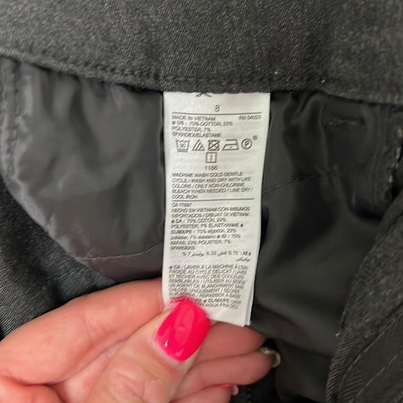 Old Navy Pixie Pants - Picture 4 of 5